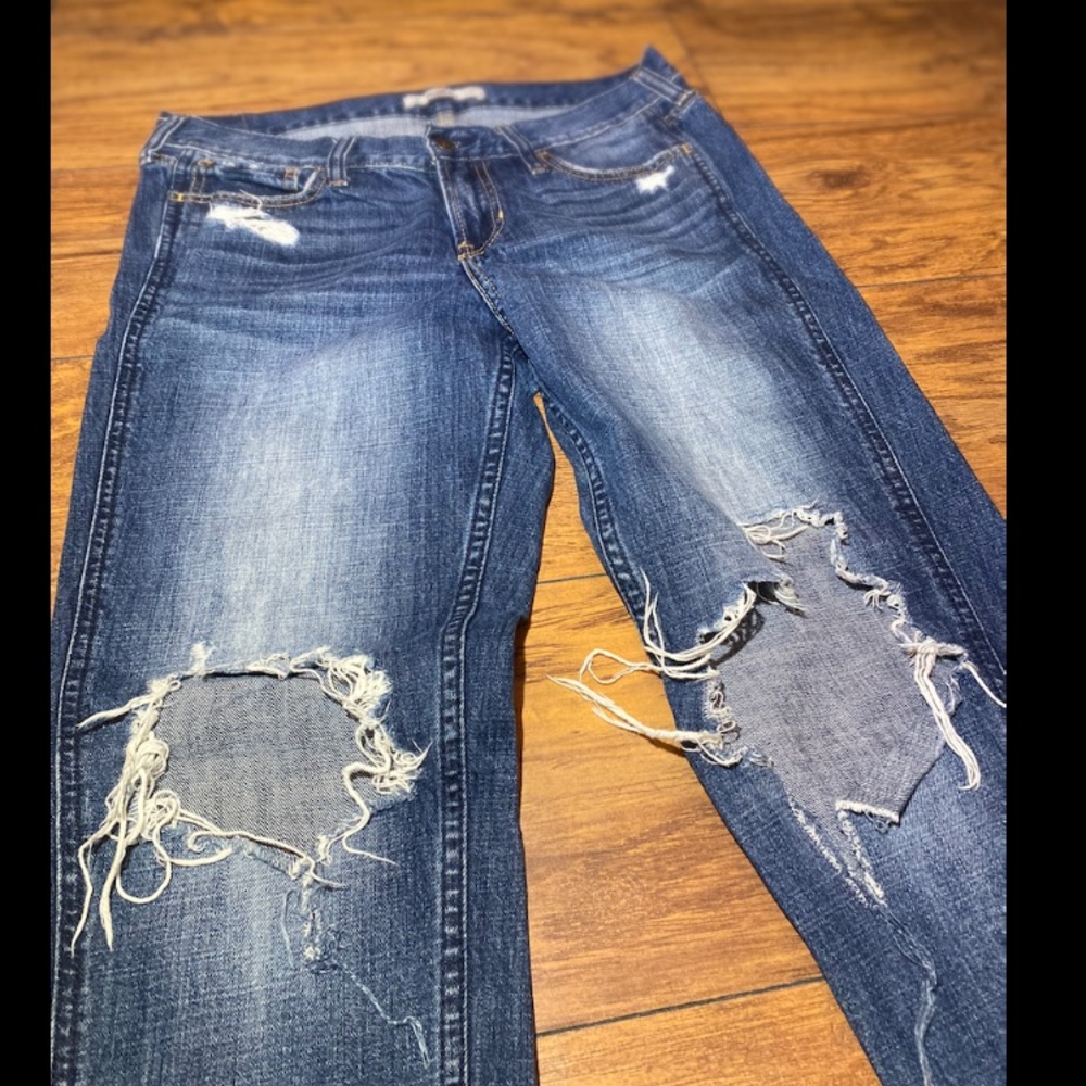 Distressed Boyfriend Jeans